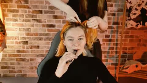 Bella online show from November 27, 2025, 9:11 am