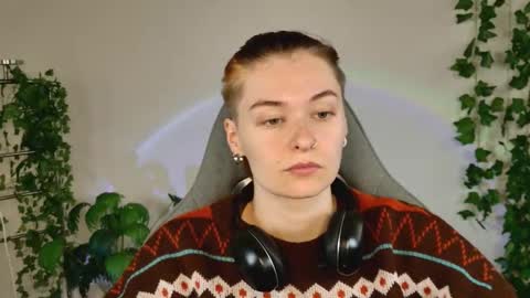 Bella online show from April 16, 2026, 9:10 am