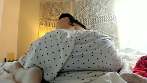 yoursensualparadise online show from March 3, 2026, 12:33 pm