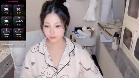 Snapshot of chillybb114 chatting on March 18, 2026, 6:00 pm chillybb114 online show from March 18, 2026, 6:00 pm