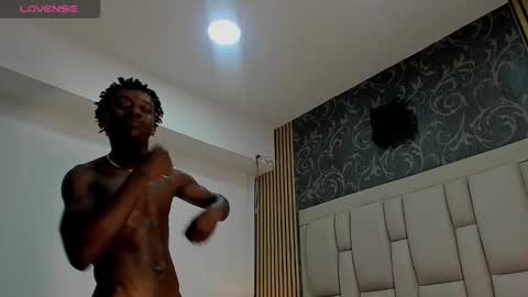 chimi88 online show from March 1, 2025, 2:55 pm