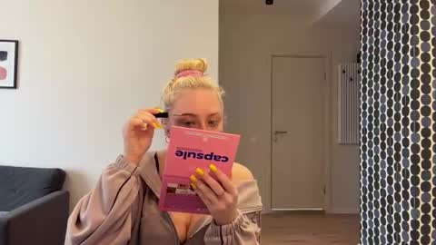 Chanelle online show from July 7, 2026, 1:59 pm