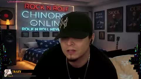 Snapshot of chinoroz chatting on February 19, 2026, 7:32 pm Enrique online show from February 19, 2026, 7:32 pm