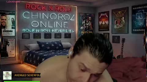 Snapshot of chinoroz chatting on May 15, 2026, 11:01 pm Enrique online show from May 15, 2026, 11:01 pm