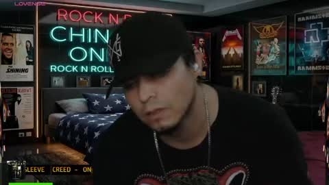 Snapshot of chinoroz chatting on May 27, 2026, 1:02 am Enrique online show from May 27, 2026, 1:02 am