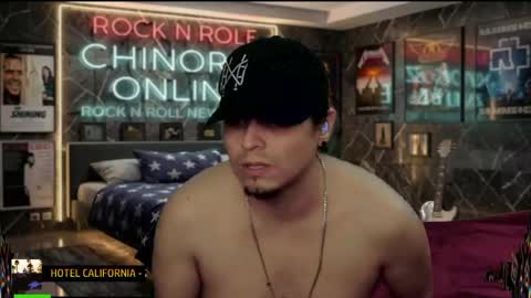 Snapshot of chinoroz chatting on June 2, 2026, 12:45 am Enrique online show from June 2, 2026, 12:45 am