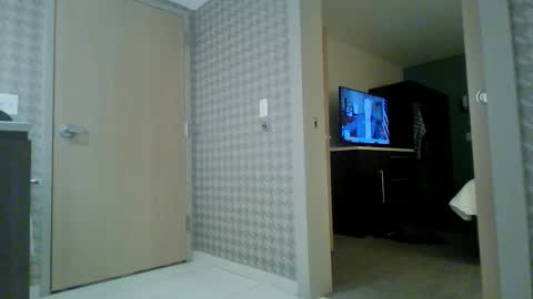 Snapshot of chippy70 chatting on November 10, 2025, 8:13 am chippy70 online show from November 10, 2025, 8:13 am