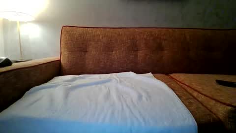 Snapshot of chippy70 chatting on December 1, 2025, 8:30 am chippy70 online show from December 1, 2025, 8:30 am