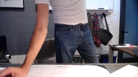 Snapshot of chitownaries82 chatting on November 16, 2025, 10:04 pm Chitown Aries online show from November 16, 2025, 10:04 pm