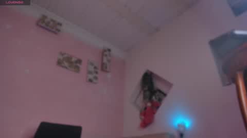 chloe_cooperr online show from January 11, 2026, 4:28 am