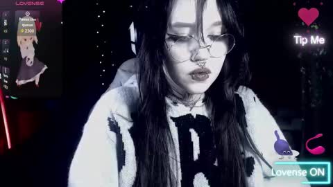 Snapshot of chloe_crystall_killer chatting on November 16, 2025, 2:06 am chloe_crystall_killer online show from November 16, 2025, 2:06 am