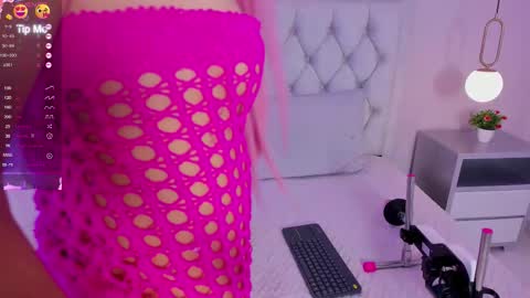 Snapshot of chloe_dolls18 chatting on January 16, 2026, 9:41 pm CLHOE online show from January 16, 2026, 9:41 pm