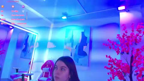 Chloe online show from March 13, 2026, 11:17 am