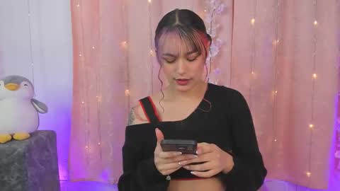 Snapshot of chloe_evans12 chatting on December 1, 2025, 2:38 am Chloe online show from December 1, 2025, 2:38 am