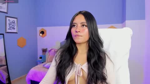 Snapshot of chloe_fischer chatting on October 15, 2025, 3:34 pm Chloe online show from October 15, 2025, 3:34 pm