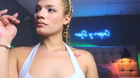 CHLOE online show from January 4, 2025, 12:37 am