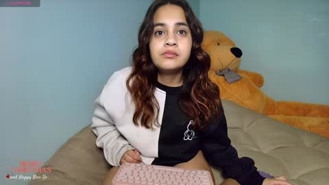 Snapshot of chloe_maia1 chatting on January 15, 2025, 5:08 am AMY online show from January 15, 2025, 5:08 am