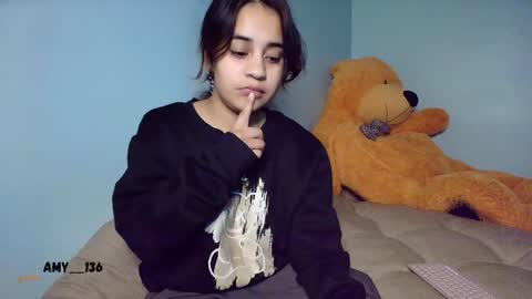 Snapshot of chloe_maia1 chatting on January 24, 2025, 1:03 pm AMY online show from January 24, 2025, 1:03 pm