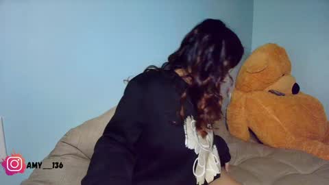 Snapshot of chloe_maia1 chatting on January 25, 2025, 1:21 am AMY online show from January 25, 2025, 1:21 am