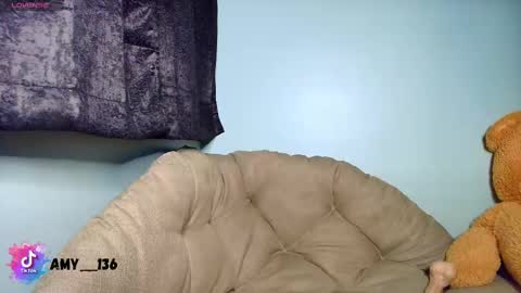 Snapshot of chloe_maia1 chatting on March 5, 2025, 2:03 am AMY online show from March 5, 2025, 2:03 am