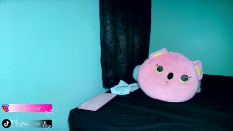 Snapshot of chloe_maia1 chatting on September 16, 2025, 12:44 am AMY online show from September 16, 2025, 12:44 am