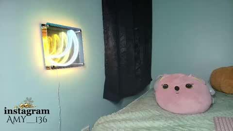 Snapshot of chloe_maia1 chatting on January 7, 2026, 12:35 am AMY online show from January 7, 2026, 12:35 am