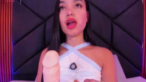 chloe online show from September 10, 2025, 11:10 am