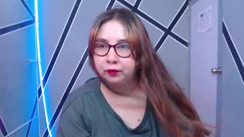 Snapshot of chloe_prg chatting on January 2, 2025, 12:24 pm chloe_prg online show from January 2, 2025, 12:24 pm