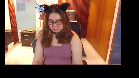 Snapshot of chloe_prg chatting on September 9, 2025, 5:07 am chloe_prg online show from September 9, 2025, 5:07 am