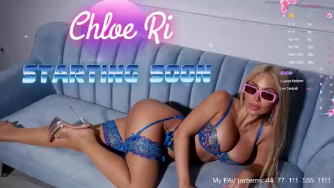 Snapshot of chloe_ri chatting on October 1, 2025, 5:35 am . ALL my LINKS online show from October 1, 2025, 5:35 am