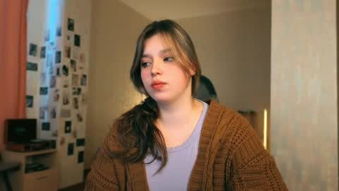 Snapshot of chloe_rozzy chatting on March 18, 2026, 4:15 am Sendy online show from March 18, 2026, 4:15 am