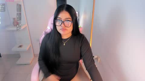 Snapshot of chloe_t2 chatting on May 19, 2026, 2:07 am chloe_t2 online show from May 19, 2026, 2:07 am