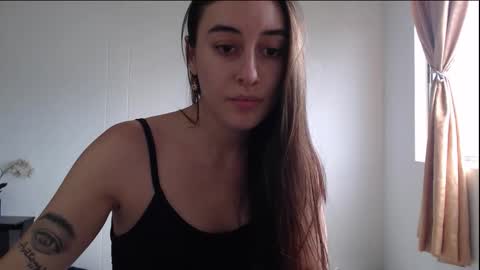 Snapshot of chloe_vahos chatting on February 27, 2026, 8:31 pm Chloe online show from February 27, 2026, 8:31 pm