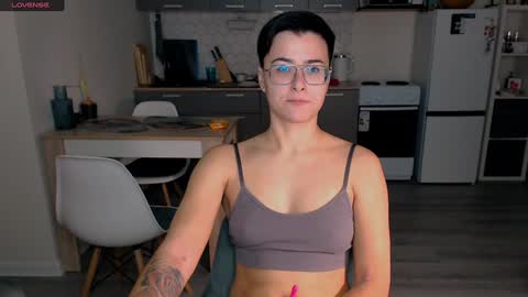 Eva and Sandra online show from December 14, 2024, 7:14 pm