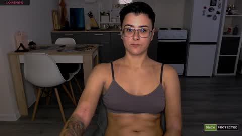 Eva and Sandra online show from September 16, 2025, 7:31 am