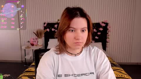 Snapshot of chloebloss0m chatting on December 16, 2025, 3:11 am Boni online show from December 16, 2025, 3:11 am