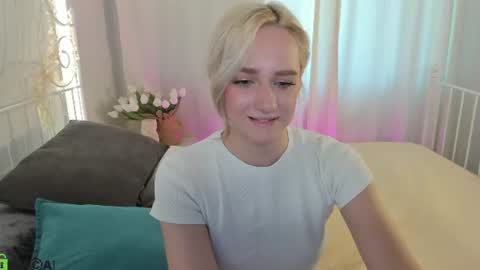 Chloe Deccker online show from July 2, 2026, 1:05 am