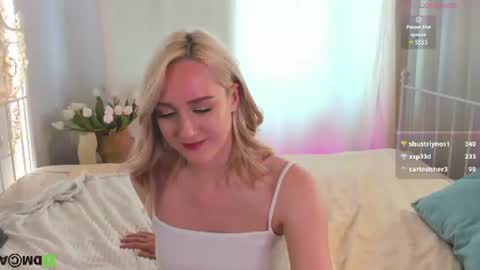 Chloe Deccker online show from July 7, 2026, 7:23 am