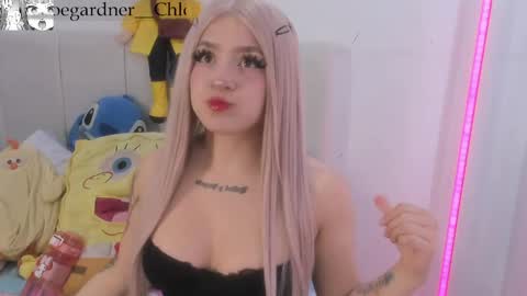 Chloe online show from April 12, 2026, 8:25 pm