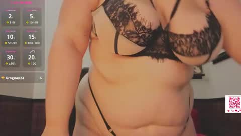 Snapshot of chloee_white chatting on July 20, 2026, 7:11 am chloee white online show from July 20, 2026, 7:11 am