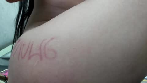 Snapshot of chloemartini_ chatting on January 2, 2025, 5:57 am ChloeSignup For Free Join my Fan Club online show from January 2, 2025, 5:57 am