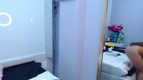 Snapshot of chloemartini_ chatting on January 12, 2025, 6:39 am ChloeSignup For Free Join my Fan Club online show from January 12, 2025, 6:39 am