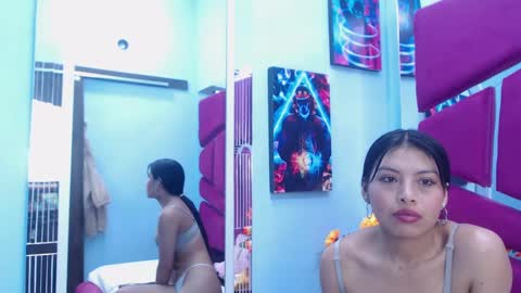 Snapshot of chloemartini_ chatting on February 28, 2025, 3:37 am ChloeSignup For Free Join my Fan Club online show from February 28, 2025, 3:37 am