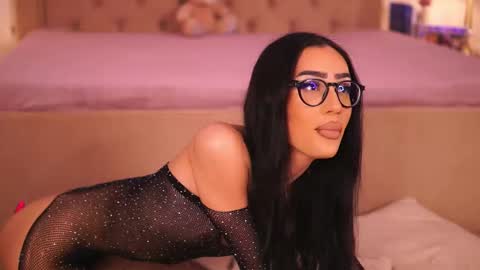 Snapshot of chloeobrilx chatting on January 10, 2026, 4:14 am Chlo online show from January 10, 2026, 4:14 am