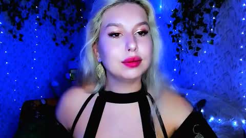 ChloeRicci online show from October 14, 2025, 12:06 pm