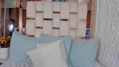 Chloe  online show from November 13, 2025, 6:40 pm