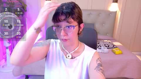 Chloe rosse online show from November 16, 2025, 1:22 am