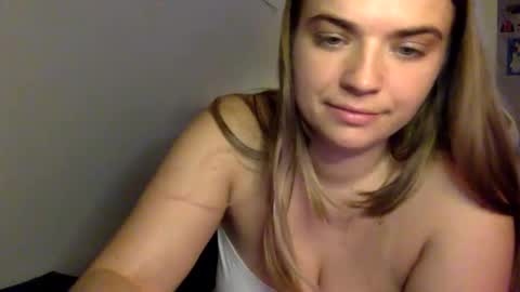 Snapshot of chloesays chatting on January 10, 2026, 7:04 pm Chloe Lane online show from January 10, 2026, 7:04 pm