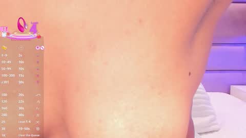 Snapshot of chloetaylorr_ chatting on September 18, 2025, 8:44 pm CHLOE online show from September 18, 2025, 8:44 pm