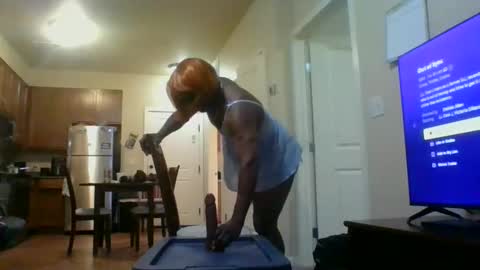 chocalishish online show from December 19, 2025, 8:54 am